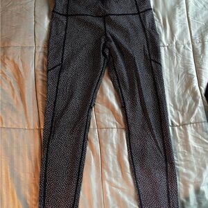 Size 10 Lululemon Speed Tight V - Frozen Fizz Reflective
